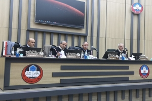 تدريسي من جامعة كركوك يترأس لجنة مناقشة رسالة ماجستير بجامعة الموصل
